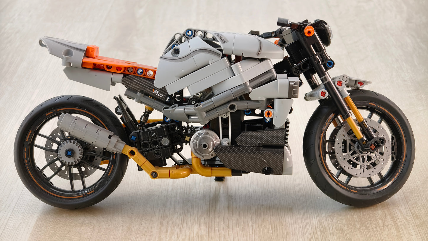 Ducati Streetfighter V4 CR
